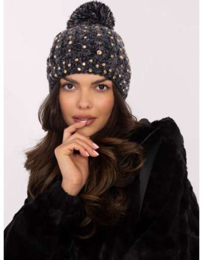 Fekete kötött női téli sapka