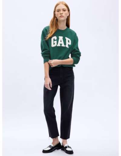 GAP logóval ellátott pulóver