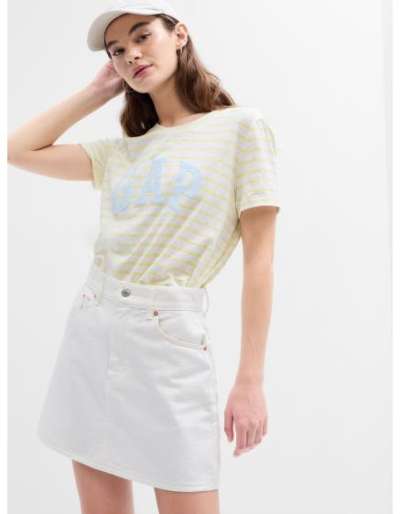 Csíkos póló logóval