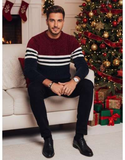 Férfi sötétkék csíkos pulóver