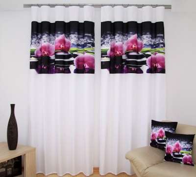 Fehér luxus függöny rózsaszín orchideával, fekete motívummal Szélesség_ 160 cm | Hossz: 250 cm (2 darabos készletben)