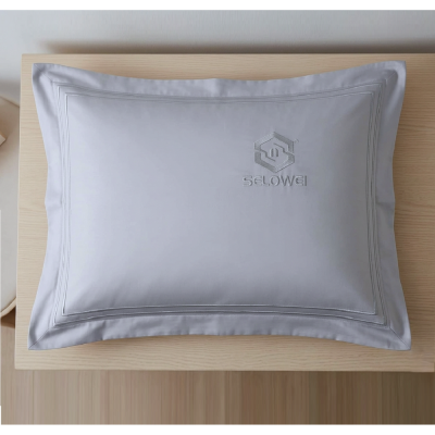 Világos szürke kispárna huzat hímzett