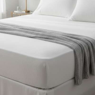 Mikroplüss törtfehér lepedő - 160x200 cm