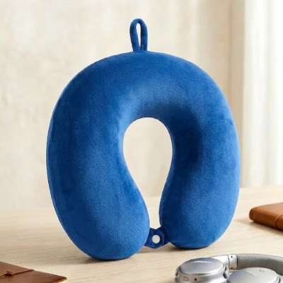 Kék színű memórihabos nyakpárna