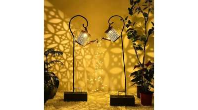 Napelemes locsolókanna LED lámpás, vízsugár-effekttel, meleg fehér