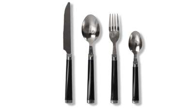 16 db-os műanyag nyelű evőeszköz készlet