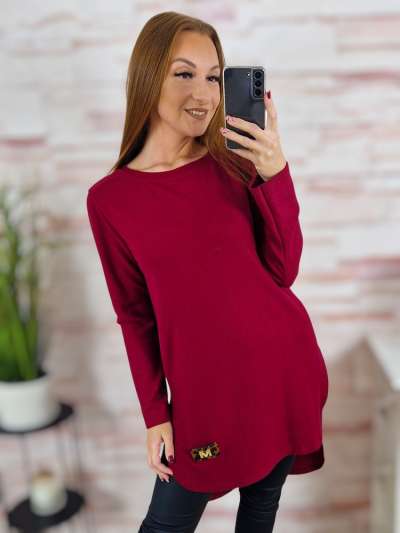 Hátul hosszított, oldalt sliccelt, gépi kötött anyagú tunika S-M-L