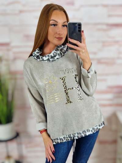 Garbós nyakú, hátul hosszított, bársonyos anyagú pulóver L-XL