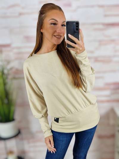 Denevér és hosszú ujjú, passzés aljú, gépi kötött anyagú felső M-L