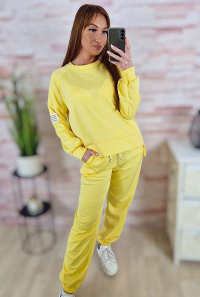 Laza és bő felsőrészű, melegítő, szabadidő együttes/szett M-L