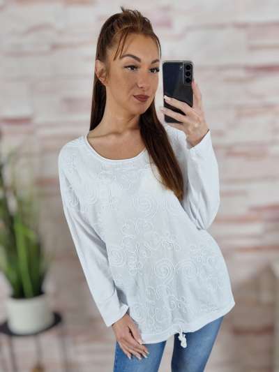 Alján összehúzható, hímzett díszítésű, 100% pamut anyagú felső M-L-XL