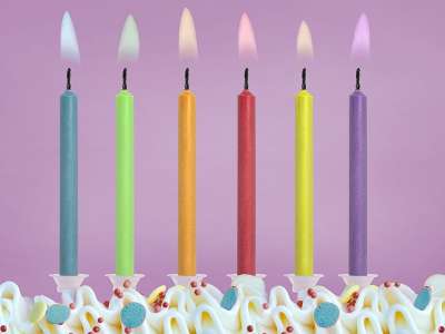 PartyDeco Születésnapi gyertyák színes lángokkal 6 db