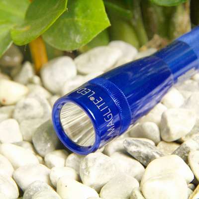 Maglite LED-es zseblámpa Mini, 2 cellás AA, tok, kék