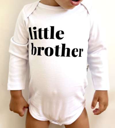 Egyedi baba body, hosszú ujjú- Kistesó (fiú) Méret: 68 (4-6hó)