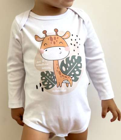 Egyedi baba body, hosszú ujjú- Zsiráf a vadonban Méret: 56 (0-2hó)