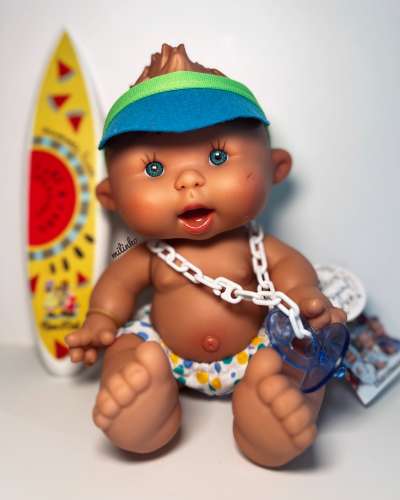 Kézműves spanyol baba- Pepotes Summer szörfdeszkával 26cm