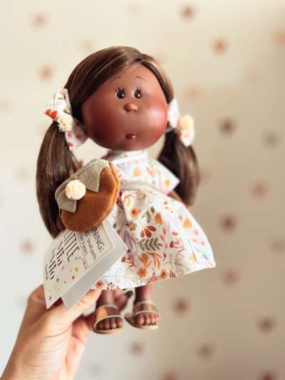 Kézműves spanyol baba- Little Mia, 23 cm