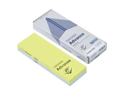 Naniwa Advance 2000/5000 grit kombinált fenőkő