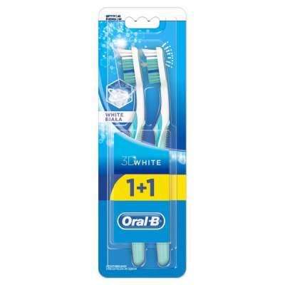 Oral-B 3D White Advantage Medium fogkefe – 2 db