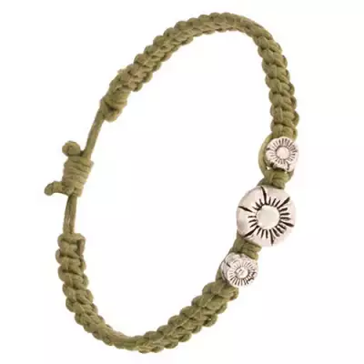 Karkötő mogyoróbarna fonott zsinórokból, három patinált virág