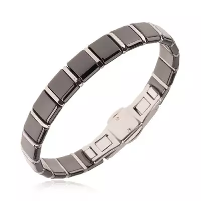 Karkötő fekete, négyzetes kerámia részekből, acél sávok