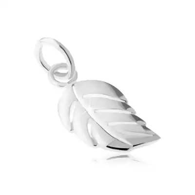 Medál - 925 ezüst, fényes, sima, lekerekített levél bemetszésekkel