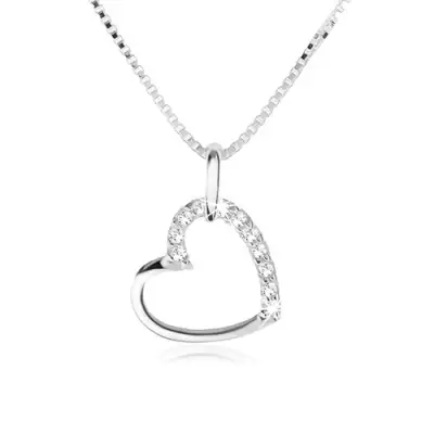 Nyakék 925 ezüstből, szívkörvonal fele kirakott cirkóniákkal