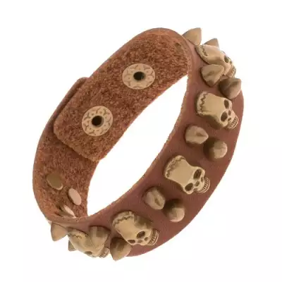 Barna szintetikus bőr karkötő, patinált koponya, szegecsek