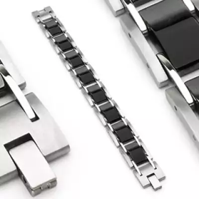 Sebészeti acél karkötő, téglalap alakú elemek, fekete és ezüst szín