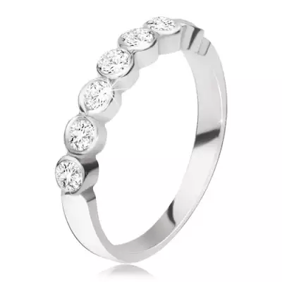 Ezüst gyűrű - kerek átlátszó cirkóniás sáv a fényes foglalatokban - Nagyság_ 50