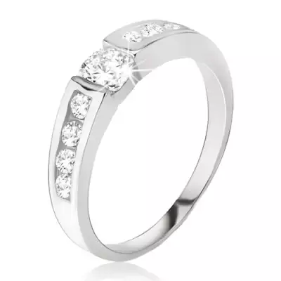 Ezüst gyűrű - átlátszó cirkónia a foglalatban, apró kövek a szárakon - Nagyság_ 52