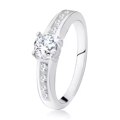 925 ezüst, eljegyzési gyűrű, kerek, átlátszó kő, díszített szárak - Nagyság_ 48