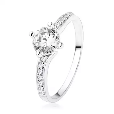 Gyűrű 925 ezüstből, kerek cirkóniával összekapcsolt szárak - Nagyság_ 55