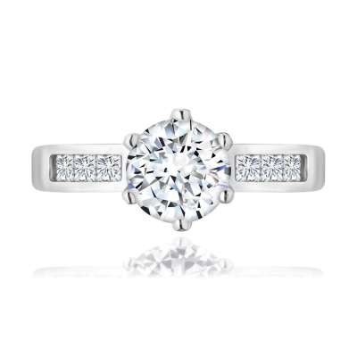 925 ezüst eljegyzési gyűrű. átlátszó cirkónia a foglalatban, díszített szárak  - Nagyság_ 54