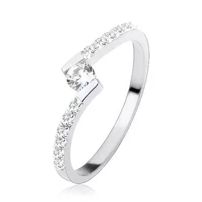 925 ezüst gyűrű, kerek átltászó cirkónia az ívelt szárak között - Nagyság_ 60