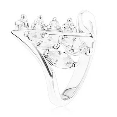 Fényes gyűrű ezüst színben, behajlított szárvégek, átlátszó cirkóniák - Nagyság_ 53