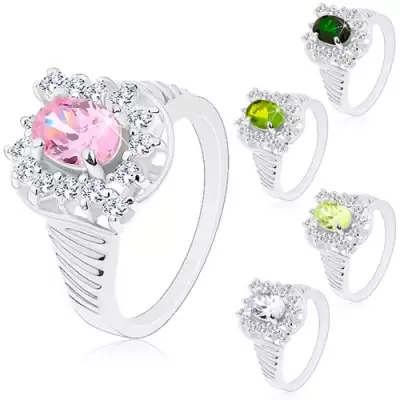 Ezüst színű gyűrű, vésett szárak, csillogó cirkóniák - Nagyság_ 52, Szín: Zöld