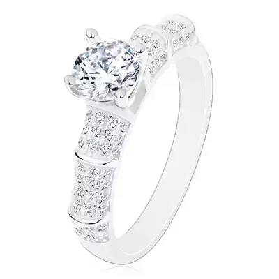 925 ezüst gyűrű, csillogó szárak, kiemelkedő cirkónia átlátszó változatban - Nagyság_ 50