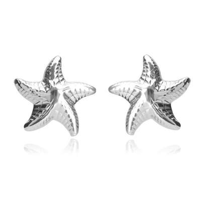 925 ezüst fülbevaló - fényes tengeri csillag öt karral és bemetszésekkel, bedugós fülbevaló