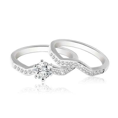 Két részes 925 ezüst szett karikagyűrű és gyűrű - hullámos cirkóniás vonal, csillogó kerek cirkónia - Nagyság_ 66