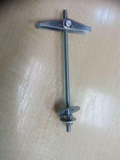 Mennyezetcsavar menetes TMM