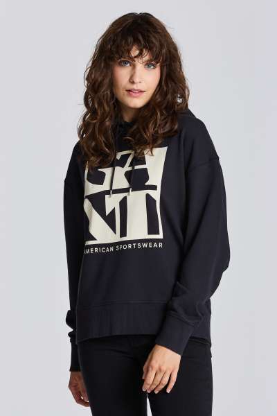 MELEGÍTŐ FELSŐ GANT D1. QUADRAT LOGO HOODIE EBONY BLACK