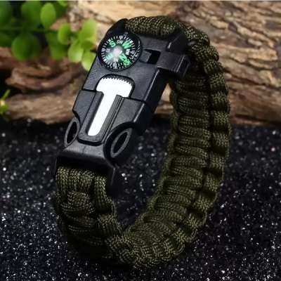 Paracord karkötő iránytűvel