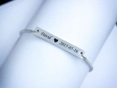 Csodaszép egyedi acél lap medálos karlánc