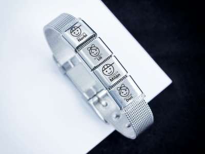 Gyermekeim 4 egyedi medálos MoMents acél karkötő