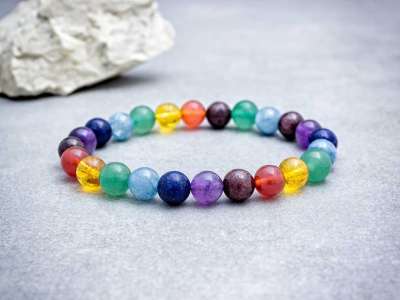 Csakra ásvány karkötő