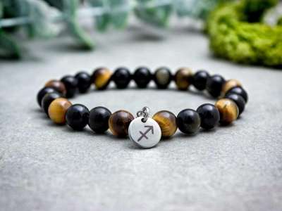 Nyilas csillagjegy medálos ásvány karkötő