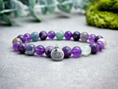 Harmadik szem csakra medálos ásvány karkötő