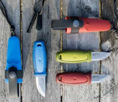 Morakniv Eldris nyakbaakasztható kés - Neck knife Kit Szín: Fekete