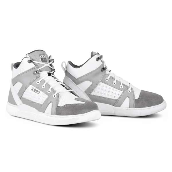 Motoros cipő W-TEC Arimes, fűzős rögzítés, fém fűzőlyukak, kivehető ergonomikus talpbetét, megerősítés a váltó területén, csúszásmentes talprész